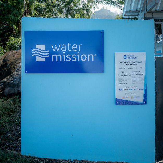 Do use on-brand building colors