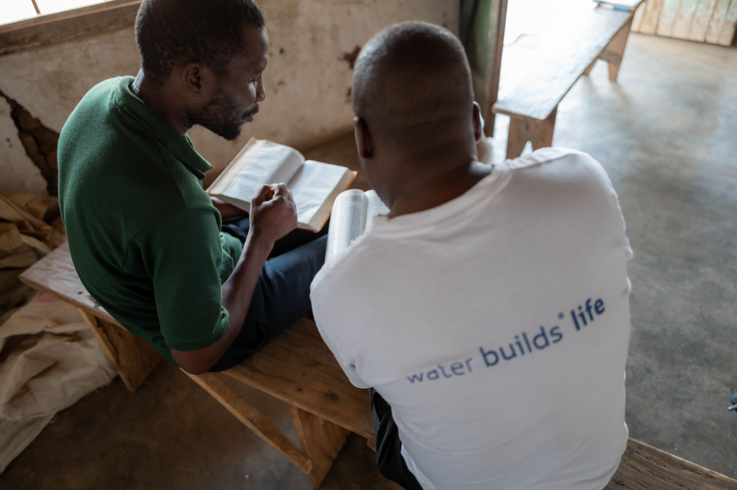 Water Mission Peru sign